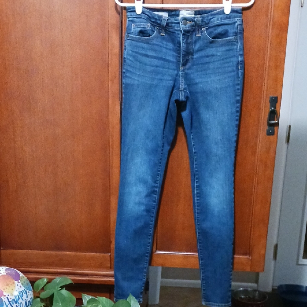Universal Thread Women's Dark Blue Skinny Jeans